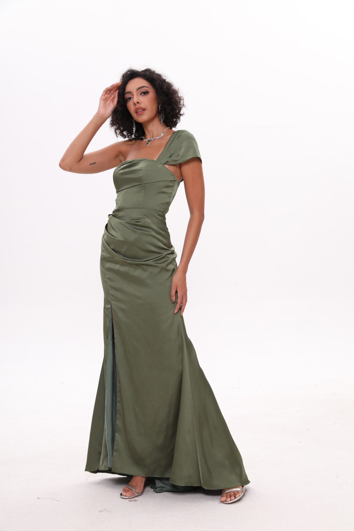 Off-shoulder Bodycon Satin Bridesmaid Dress